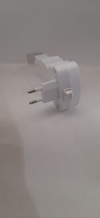 Lampa de veghe la priza