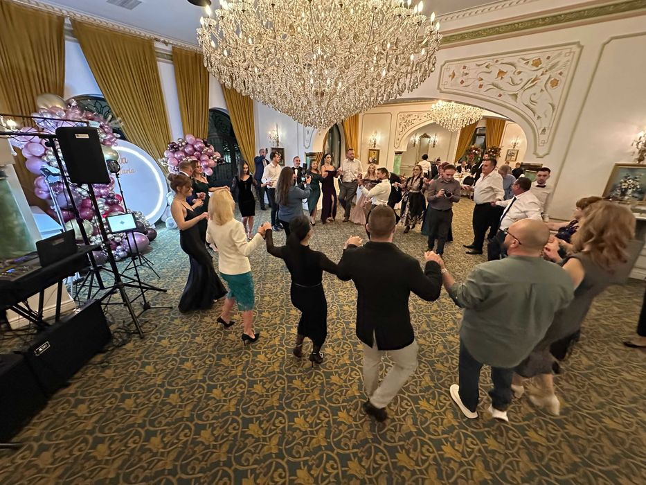 Dj. Evenimente : Corporate , Nunta , Botez , Majorat , Petrecere .