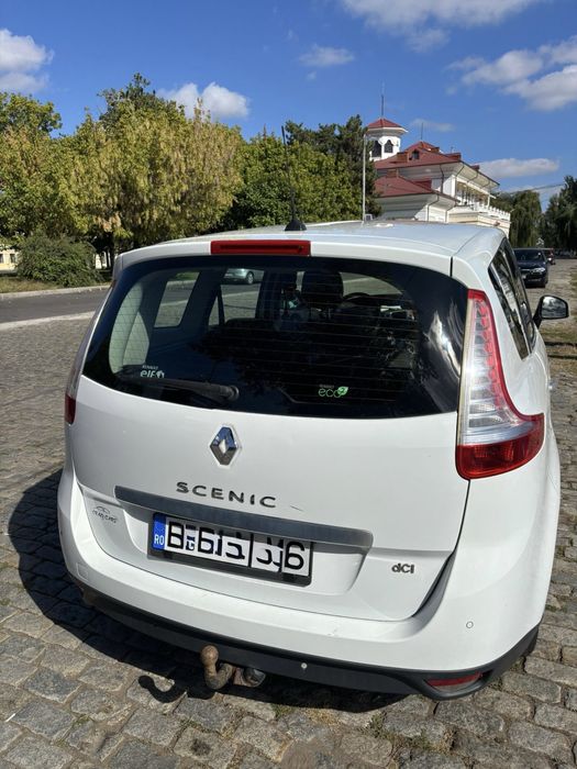 Renault Grand Scenic 1.9 dCi 131 cp
