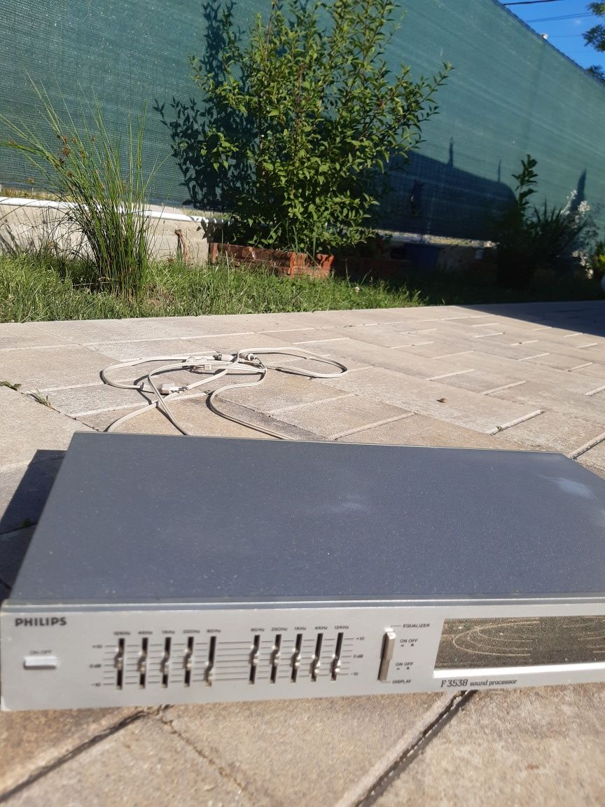 Egalizator .Procesor sunet Philips
