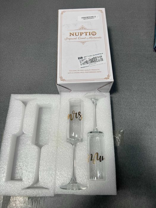 NUPTIO – Комплект от 2 чаши за шампанско Mr & Mrs, златно гравирани