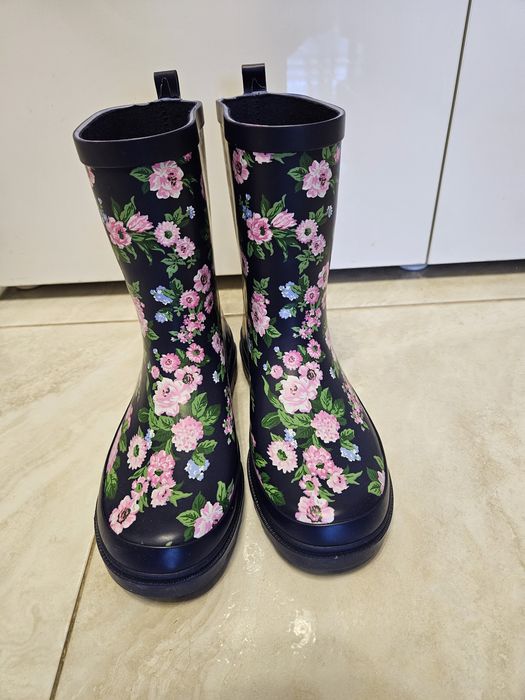 Продаются новые детские резиновые сапоги для девочек JANIE and JACK