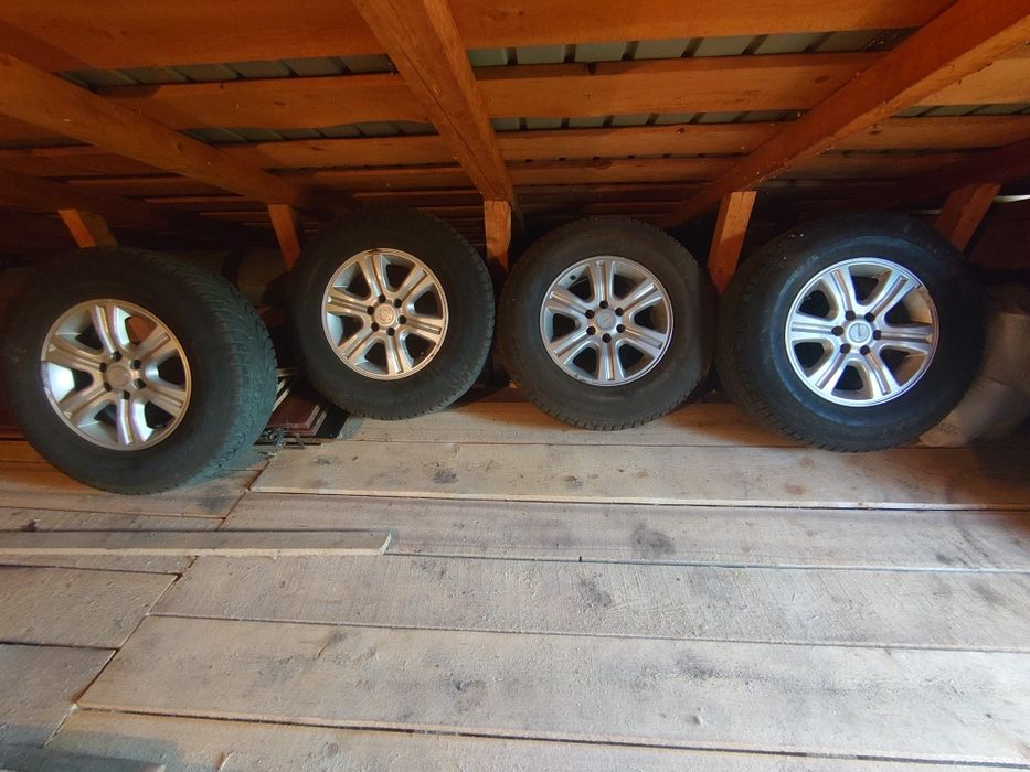 Vand 4 roti r16 nissan navara 2008