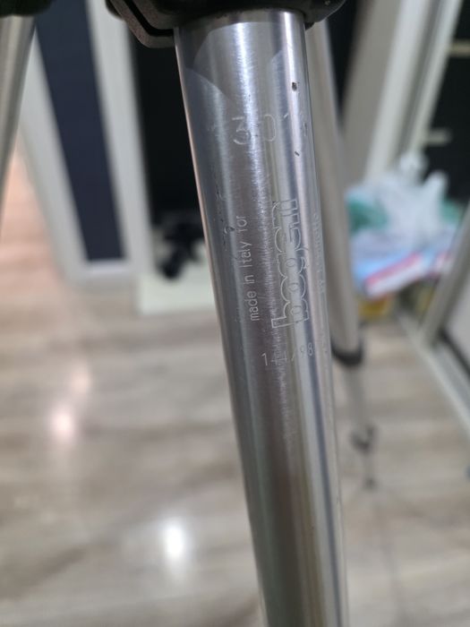 Итальянский  tripod Bogen 3011с головой 3126