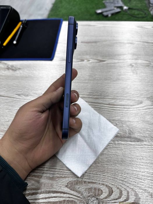 17pro max (Dubai) variant