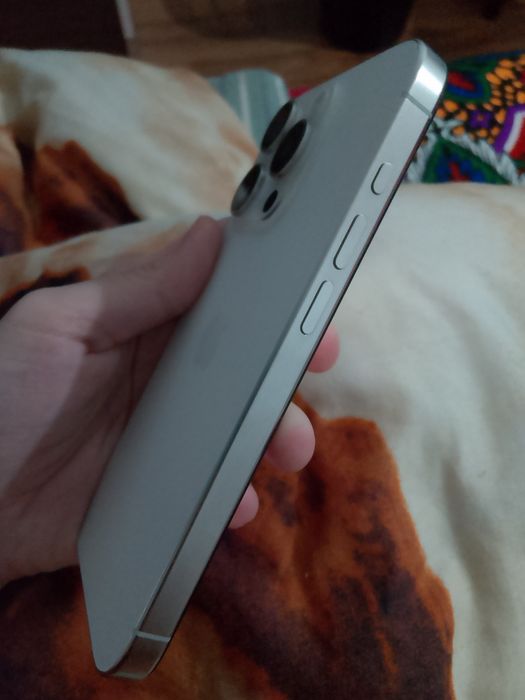 Продам айфон 15 про в хорошем состоянии