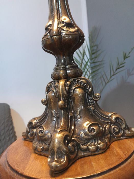 Lampa stil Tiffany
