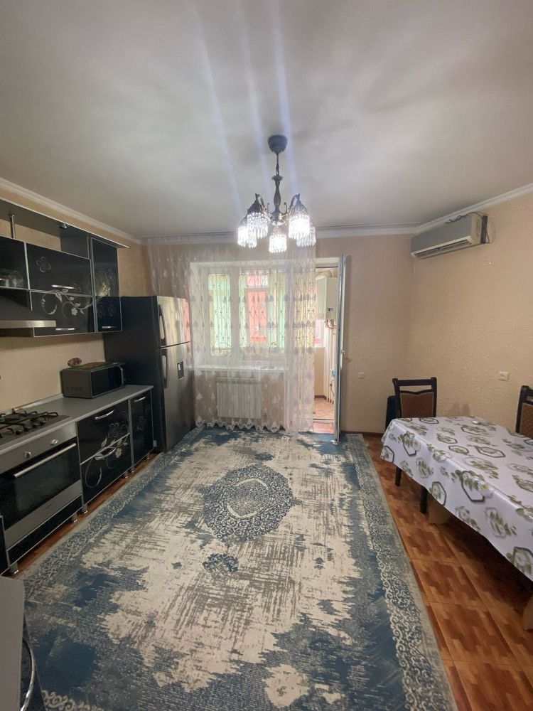 Продам 4 к.кв в 11 мкр