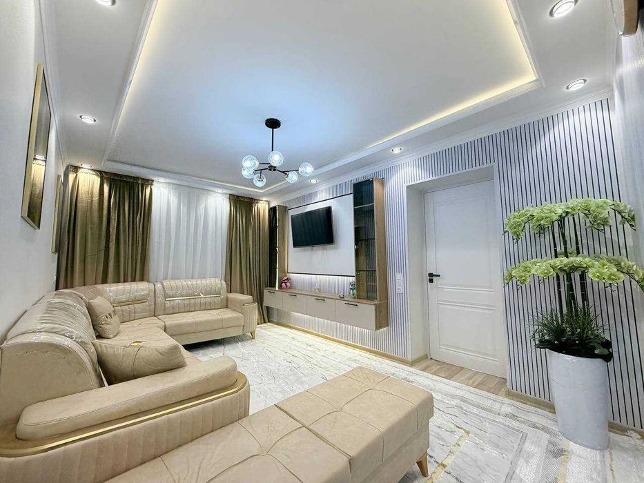 Продаётся уютная квартира с авторским ремонтом