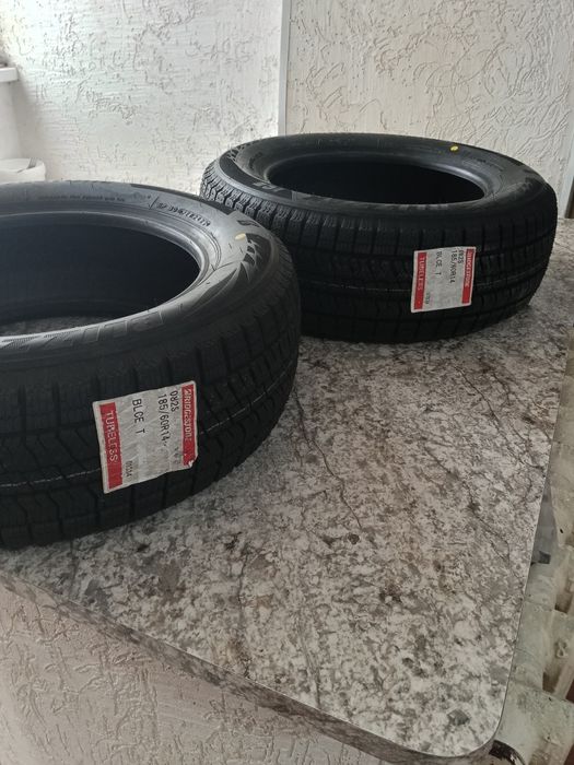 зимние шины(2шт Bridgestone Blizzak Ice 82S 185/60/14R  без шипов