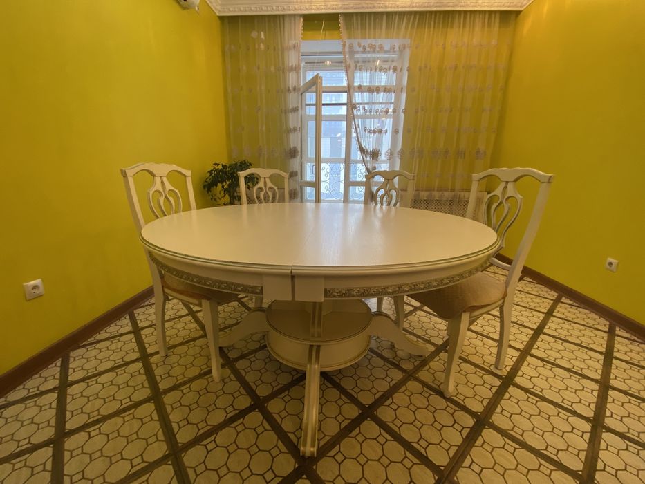 Продам стол для кухни (раздвижной)