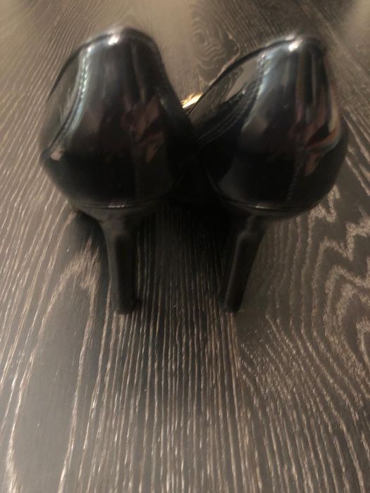 Sandale Louis Vuitton, vintage, stare foarte bună, masura 37 1/2!