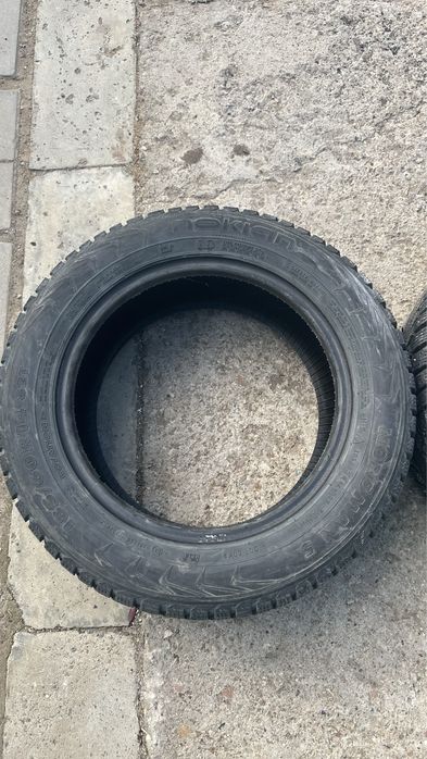 Продам зимние шины в хорошем состоянии