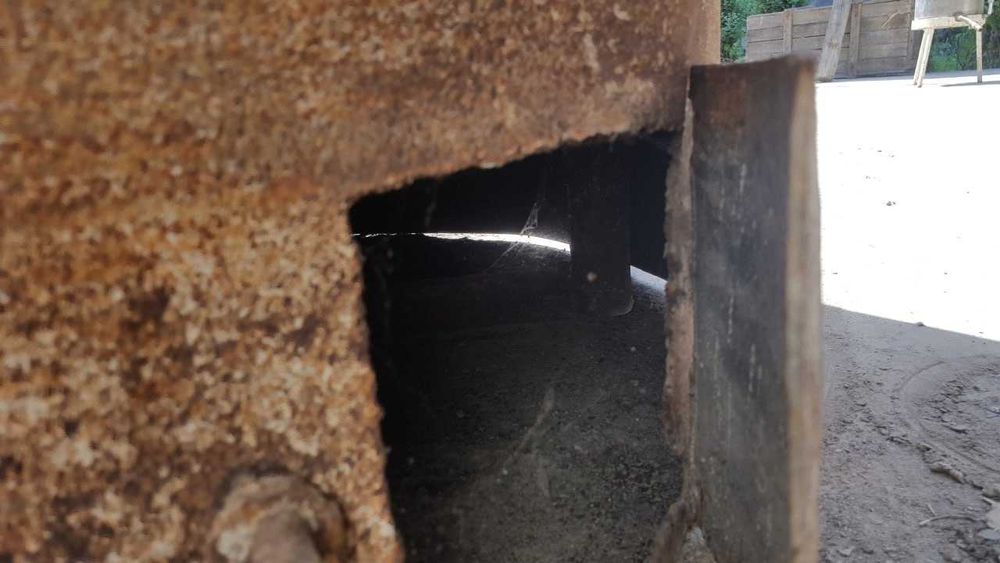 Продаю бочку из нержавейки. 1300 литр.