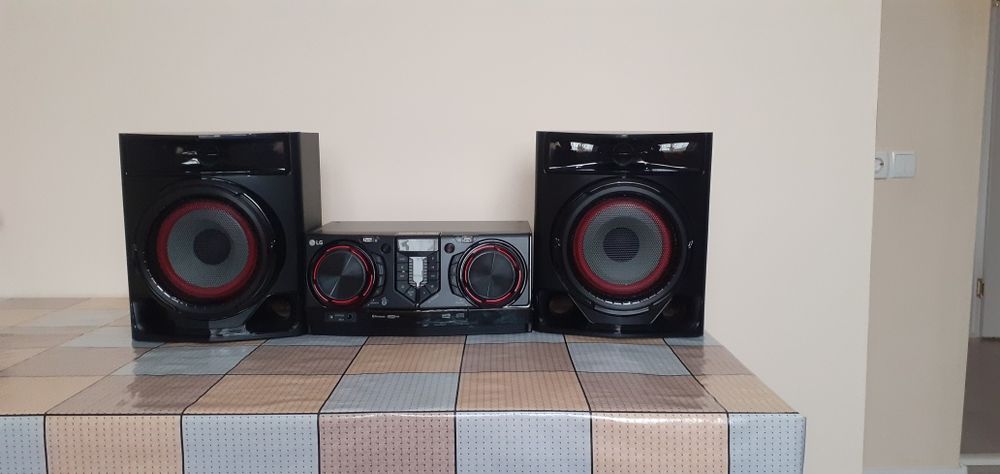 Музыкальный центр