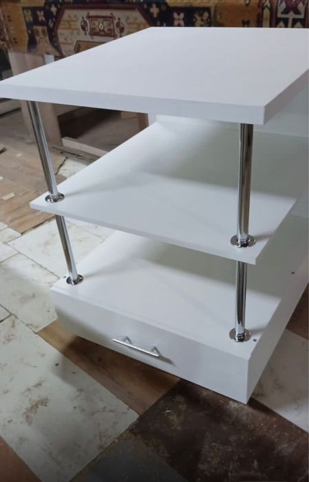 Тумба,помошник для аппаратов