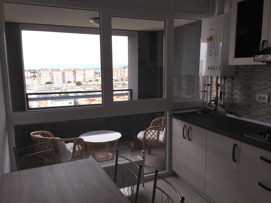 Popietar, ofer spre închiriere apartament două camere