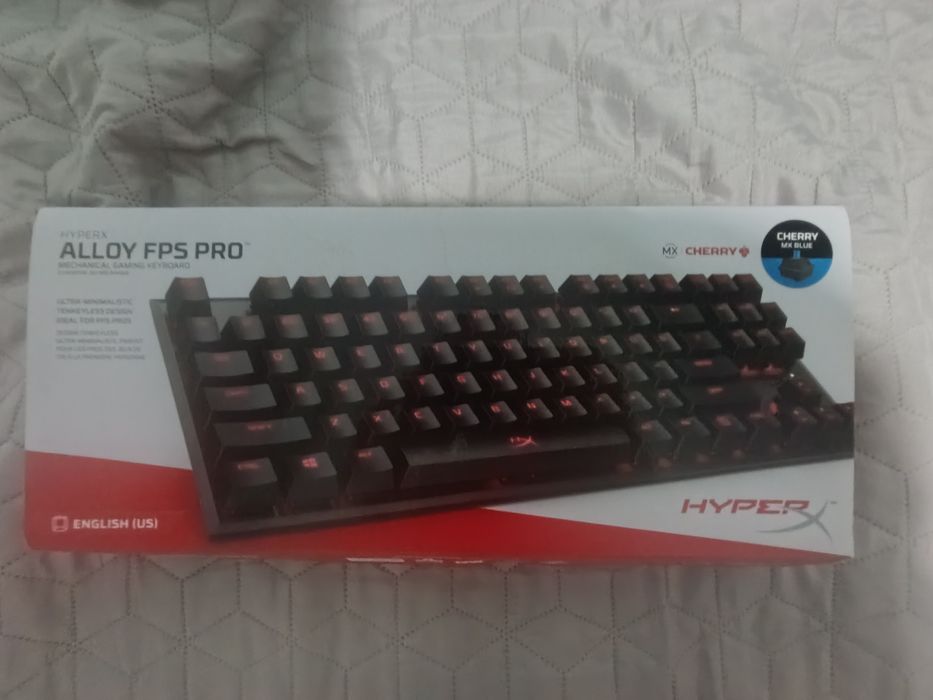 Продавам клавиатура hyperx alloy fps pro.