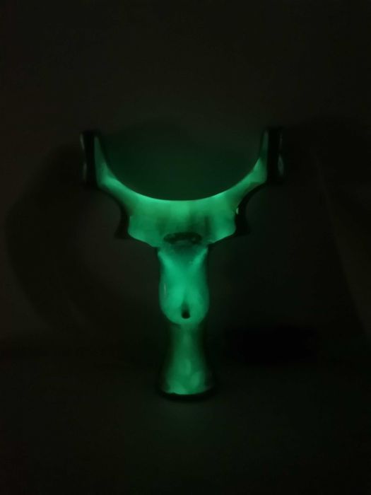 Prăștii model PPMG realizate din rășină