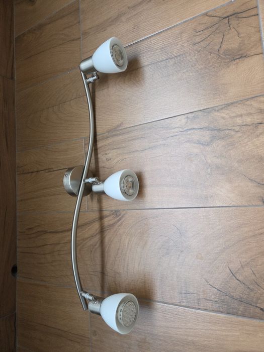 Осветително тяло за таван или стена в комплект с LED крушки Е14