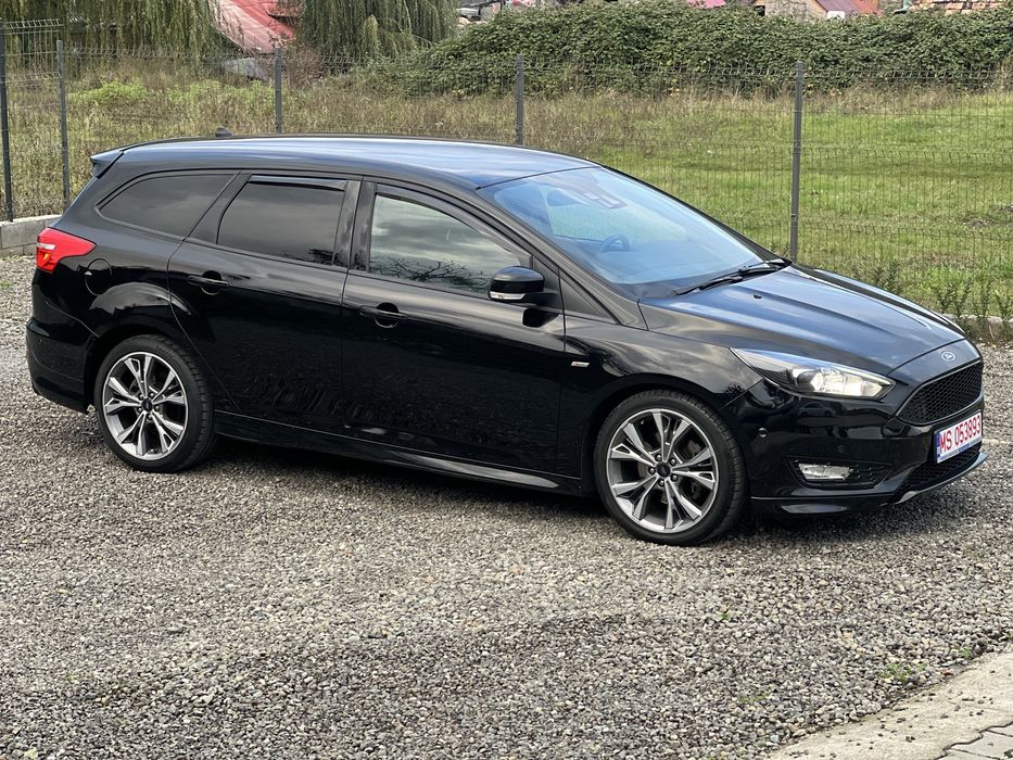 Ford Focus ST LINE 1.5 benzina automat