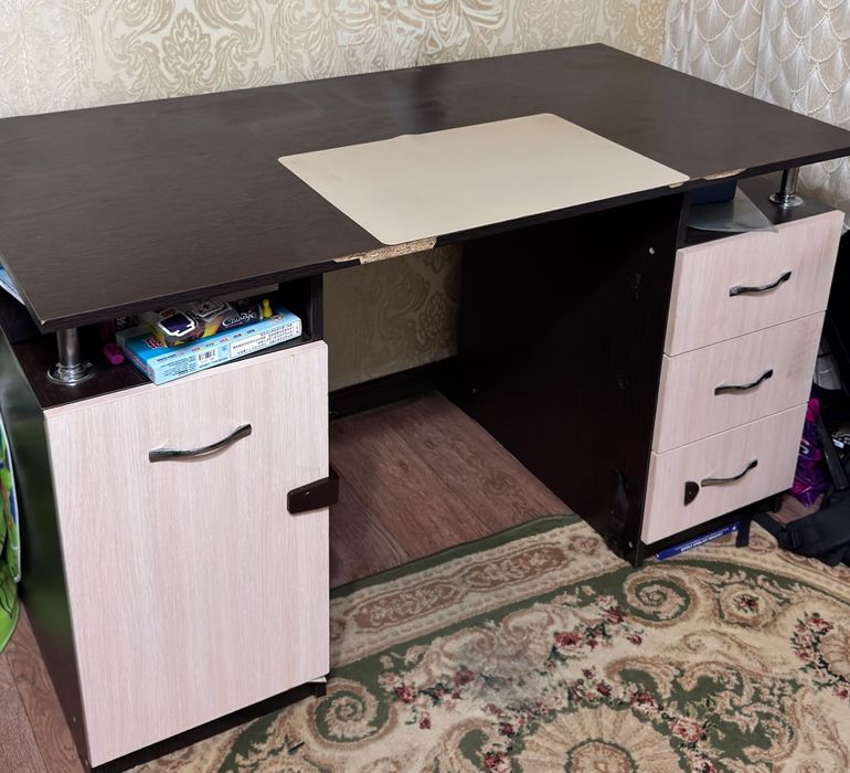 Стол письменный, срочно!!!
