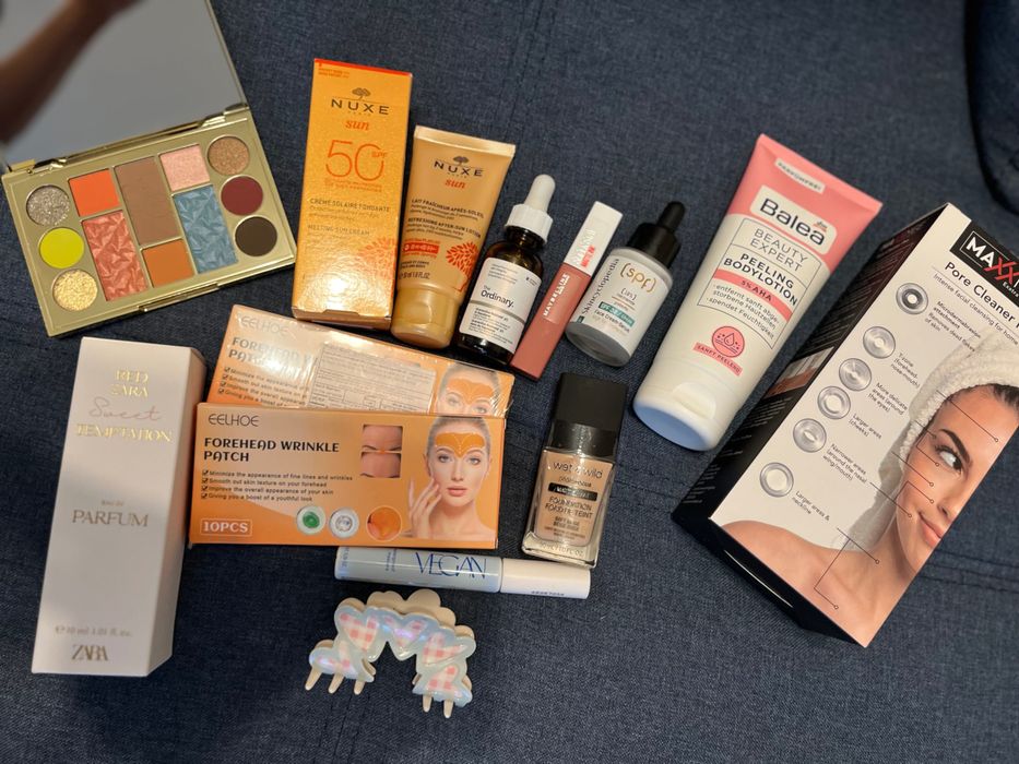 Кутия с козметика всичко за 60