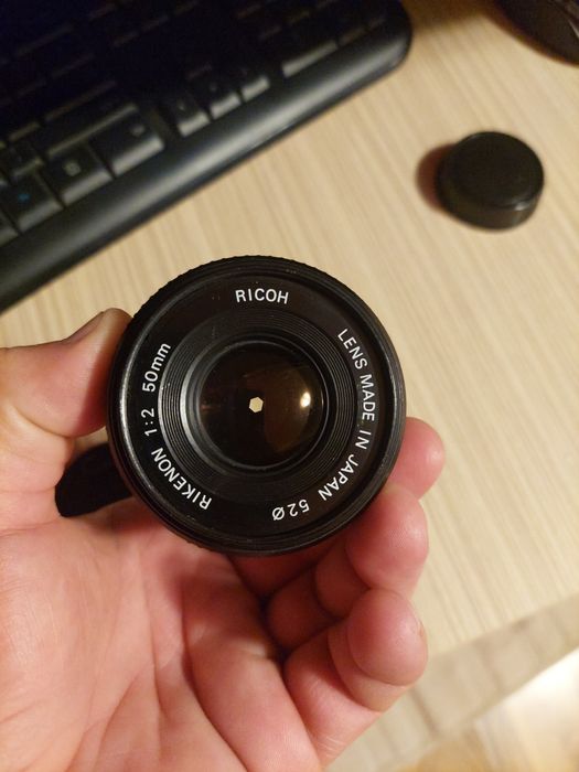 Obiectiv foto Ricoh 50mm , 1:2 ,de pe aparat pe film