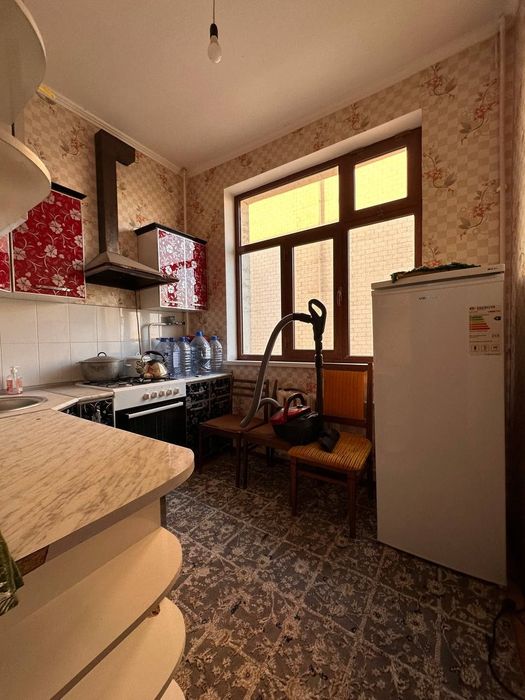 Срочно сотилади 1/2/5