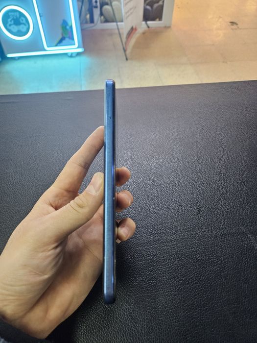 В отличном состоянии редми нот 11, redmi note 11