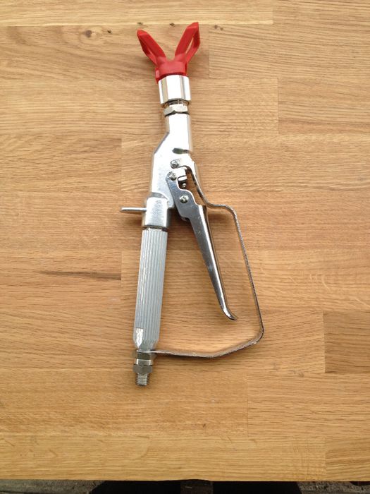 Pistol pentru pompa de zugravit airless pentru tavane