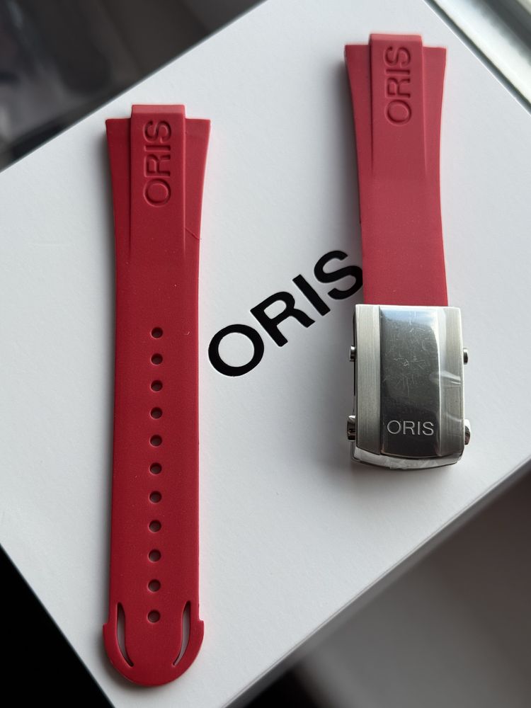 Каишка + закопчалка за часовник Oris