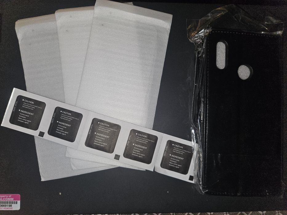 Husa tip carte si 3 folii Huawei P Smart 2019