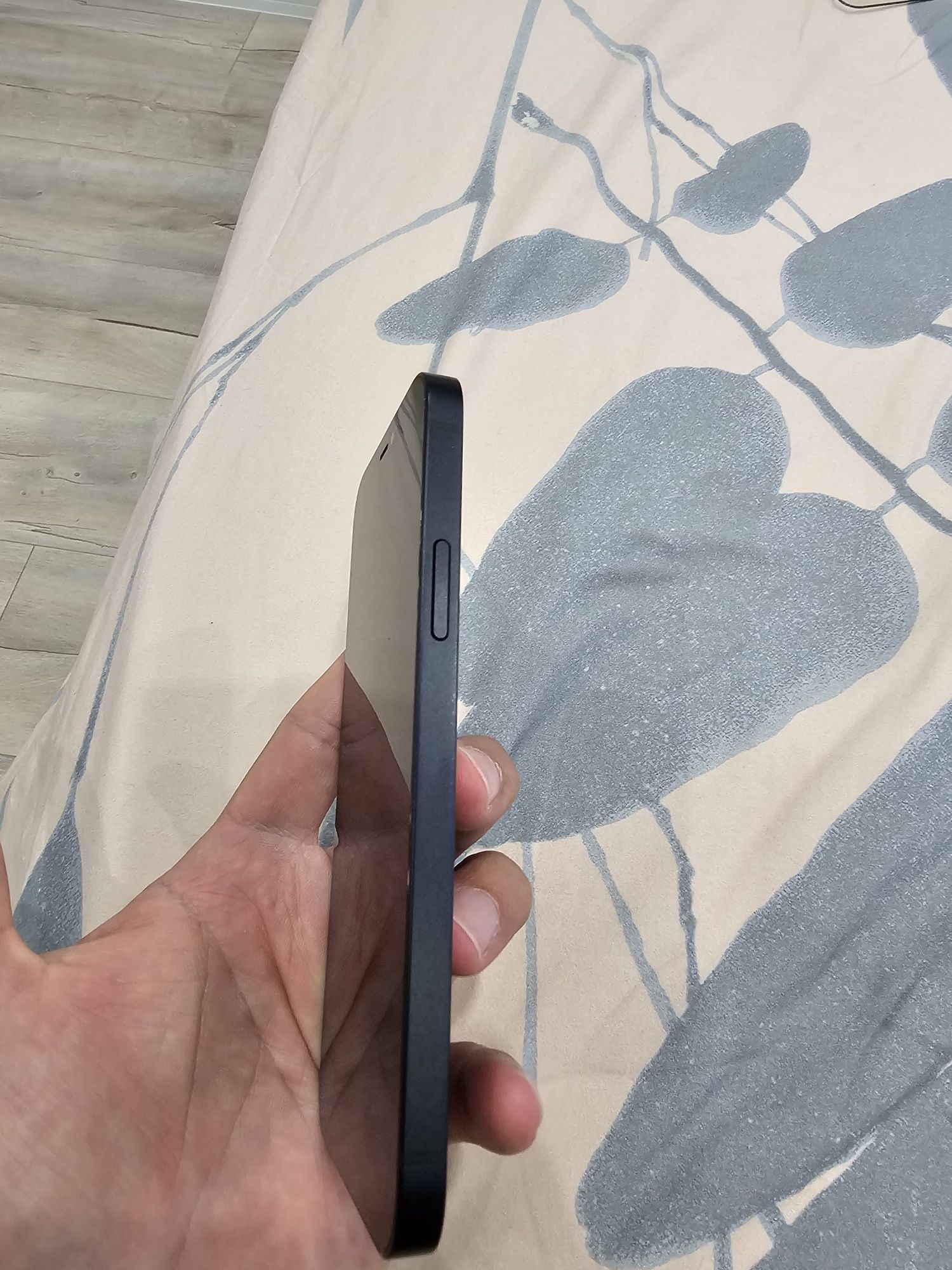 Iphone 12 черен отключен