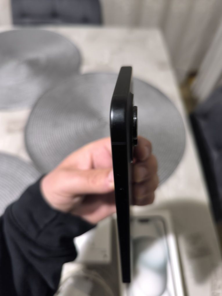 Iphone 15 plus с ГАРАНЦИЯ 28 МЕСЕЦА