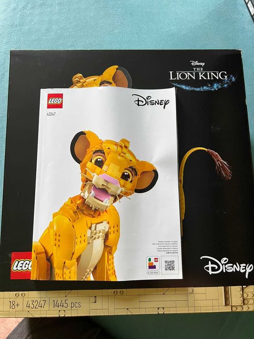 LEGO [43247] - Adolescentul Simba, Regele Leu