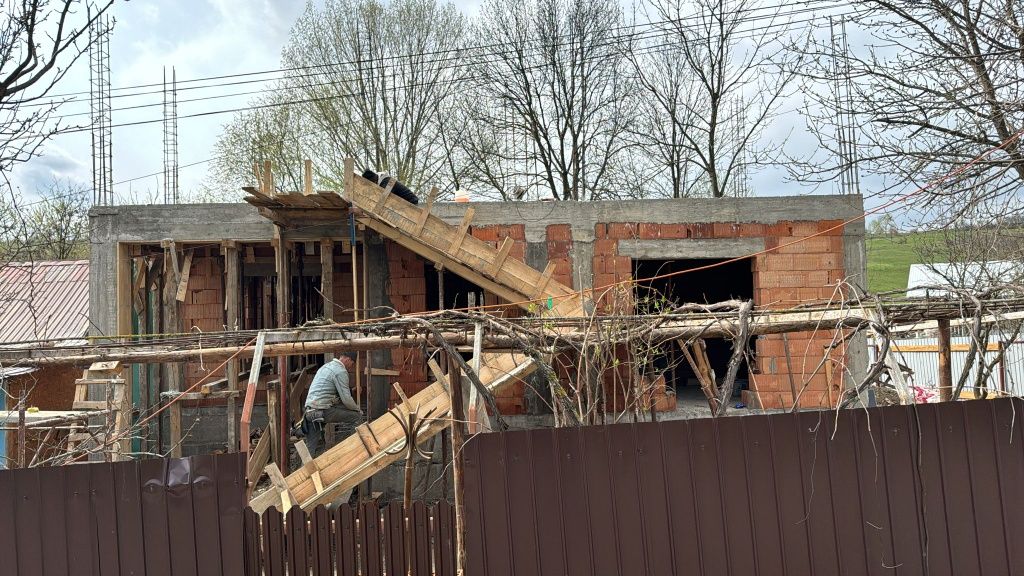 Echipa construcții