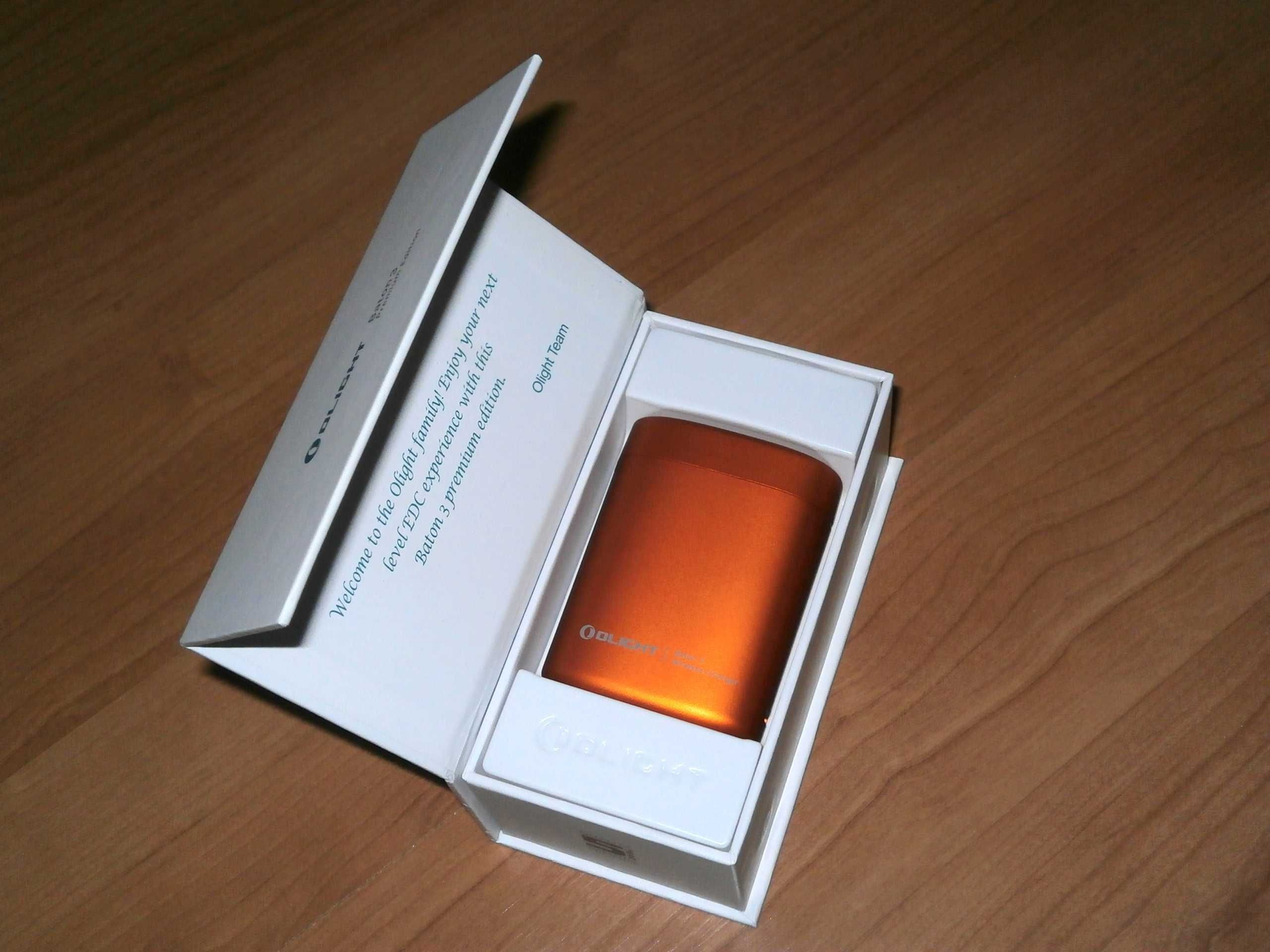 Olight Baton 3 Premium Orange Limited Edition editie limitata in cutie