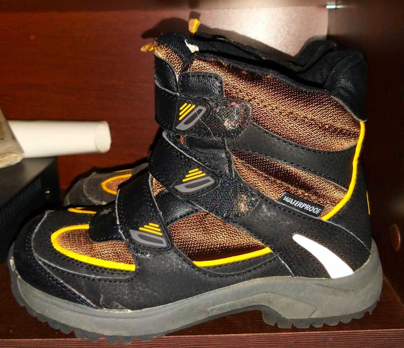 Ghete gri și cizme maro, nr. 32