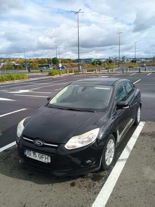 Vând Ford focus 3