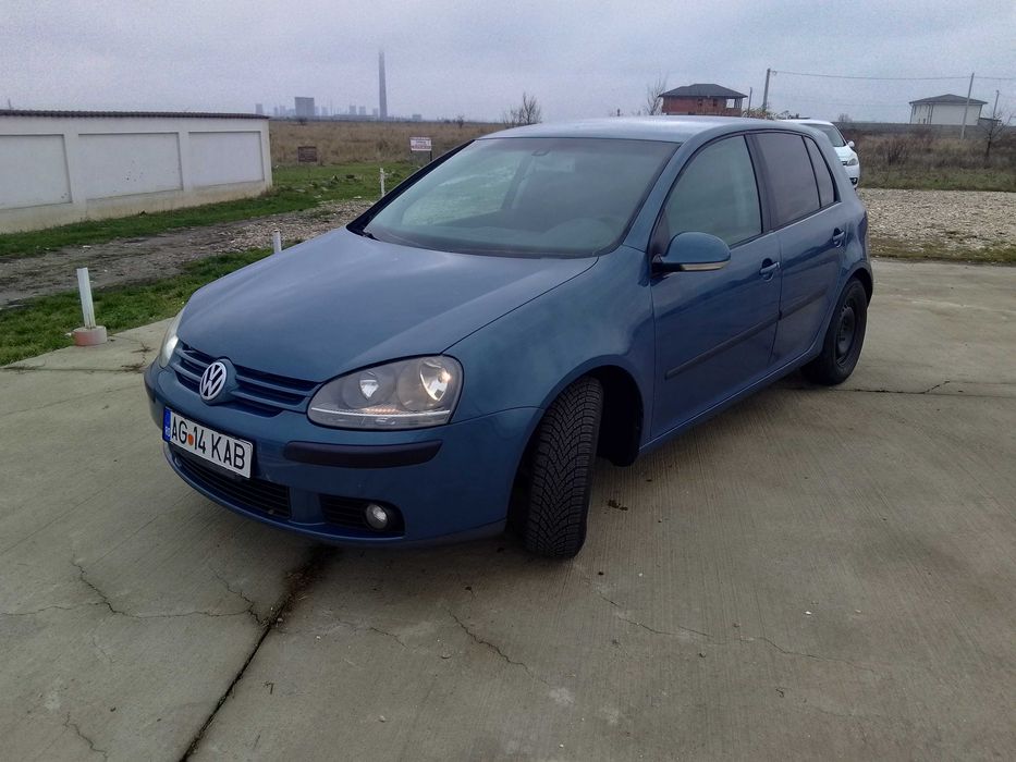 VW Golf 5 - 1.6 FSi