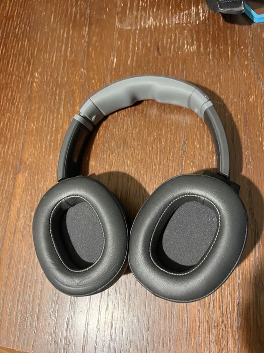 Skullcandy Crusher Evo+ кутия и микрофибърен сак за пренасяне