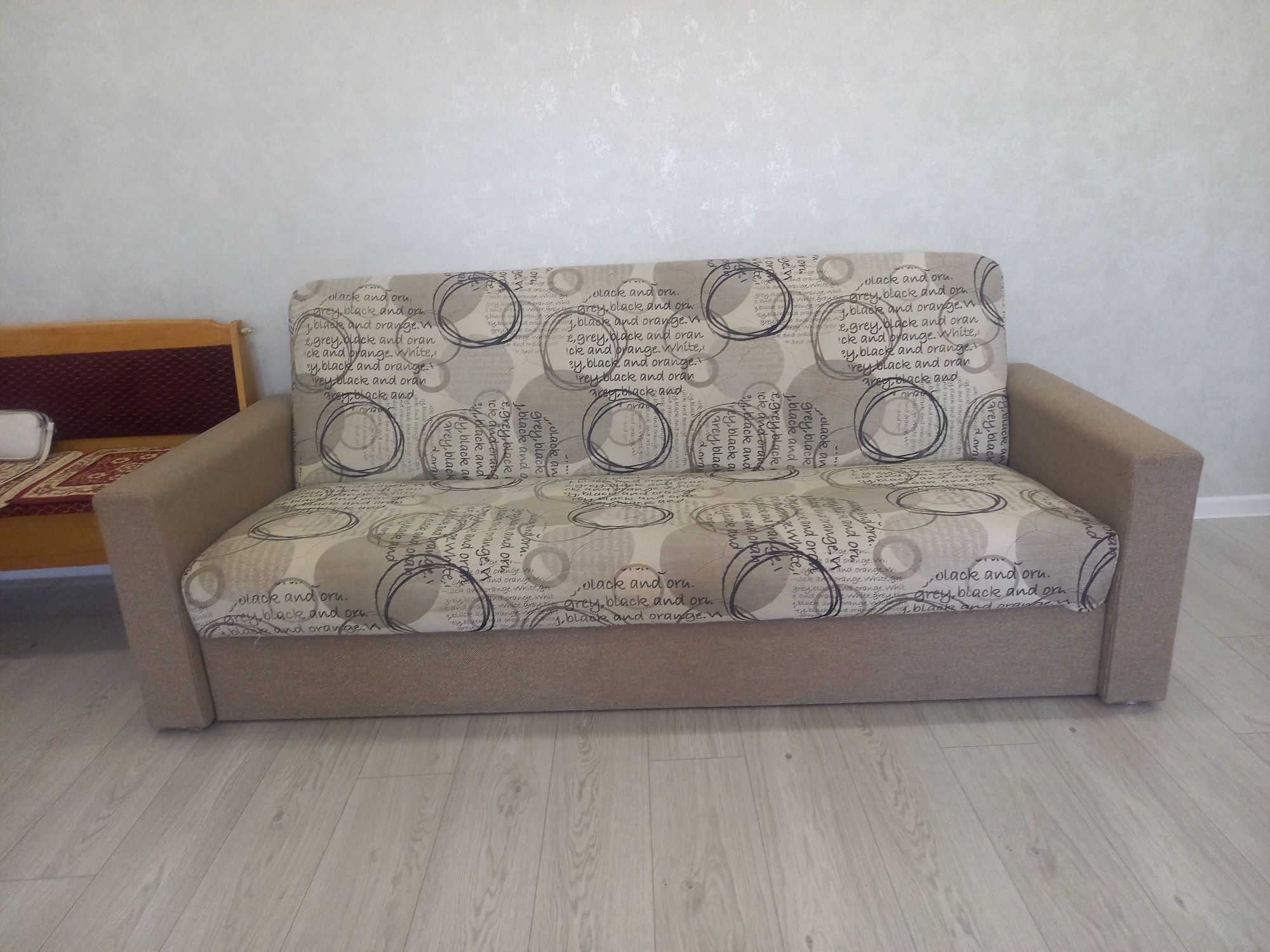 Продам диван 2.20