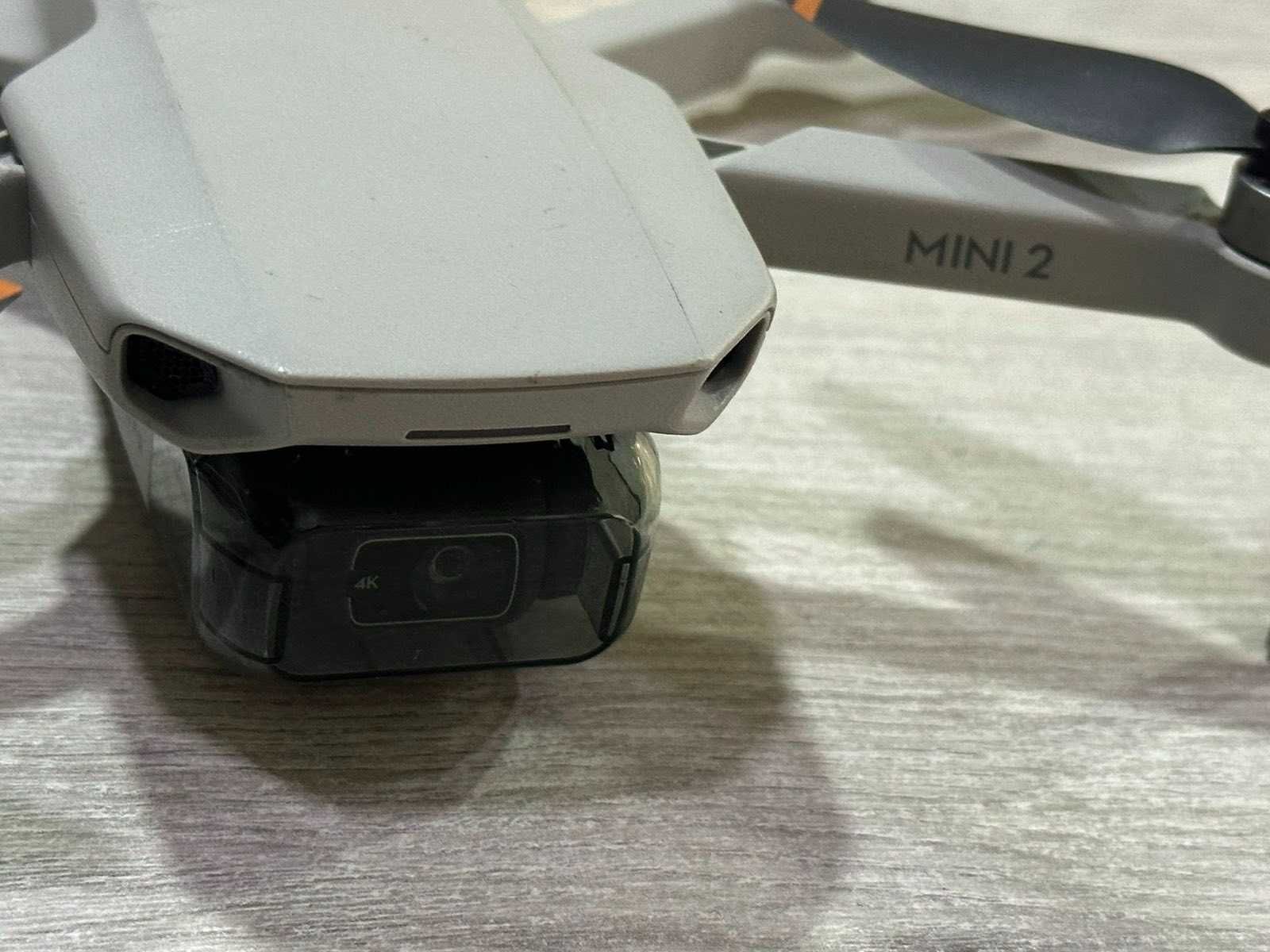 Продавам Дрон DJI Mini 2