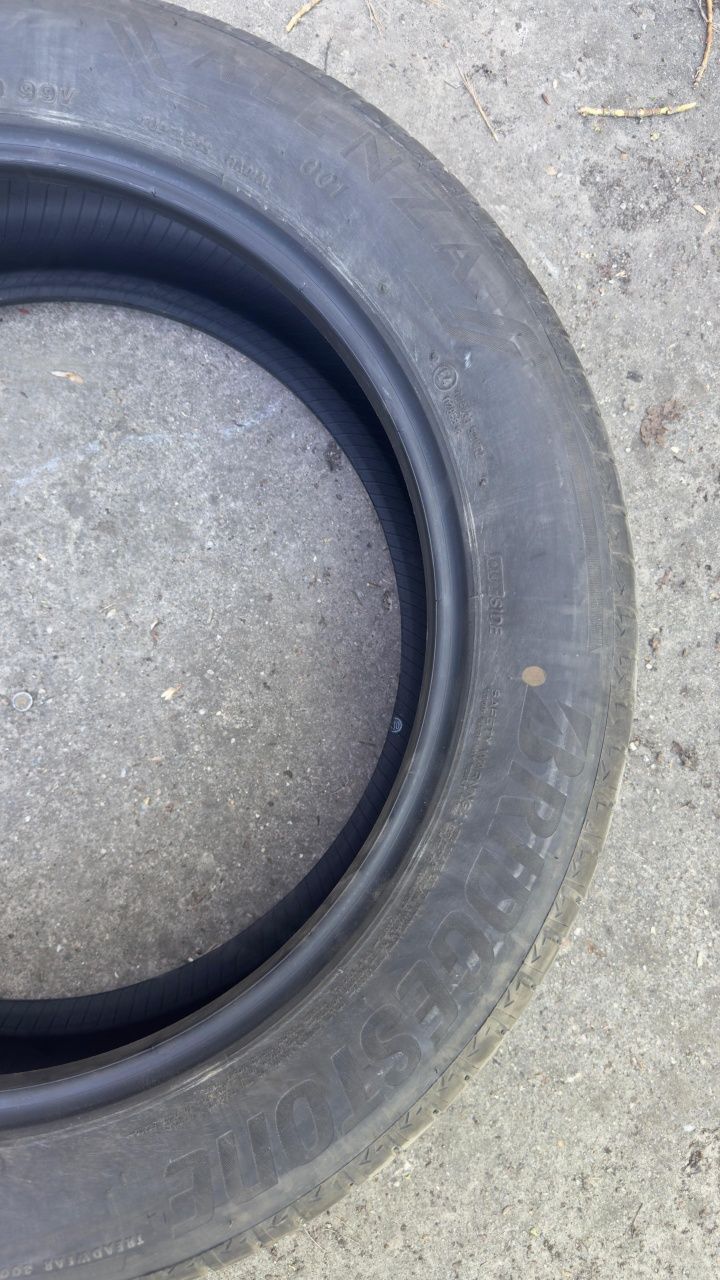 Vând 4 cauciucuri 225/55/R19 Bridgestone