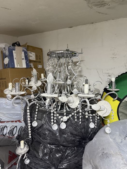 Продам люстры большие, хрустральные