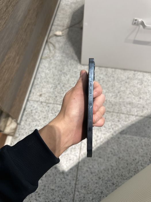 Iphone 12 pro yaxshi holatda