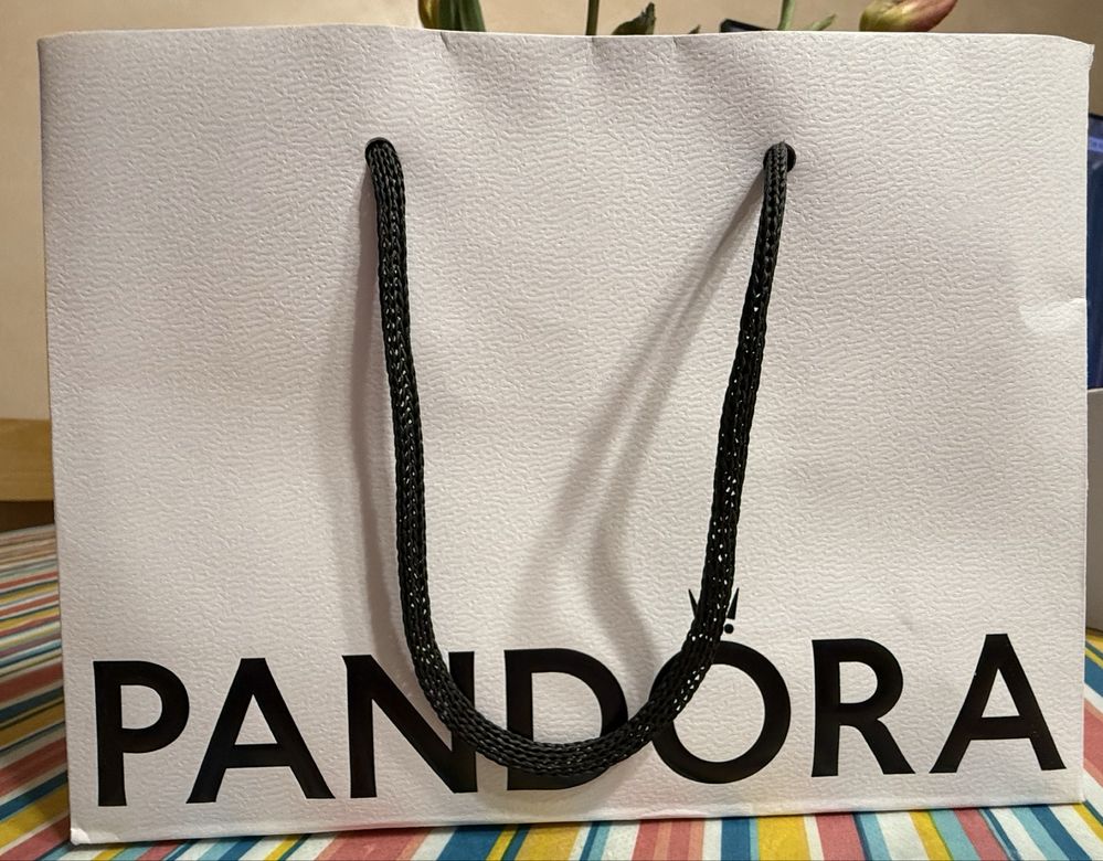 Cutii si pungi Pandora / ambalaje Pandora