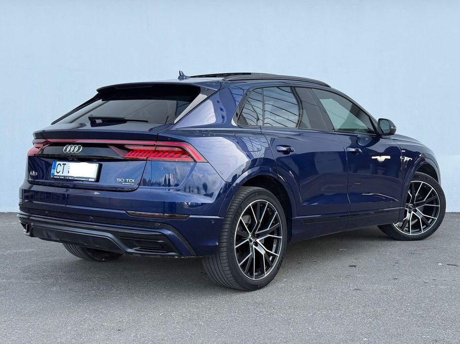 Audi Q8 S Line, Panoramic, Matrix