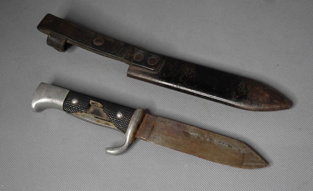 Стар нож бранник с кания щик кама острие